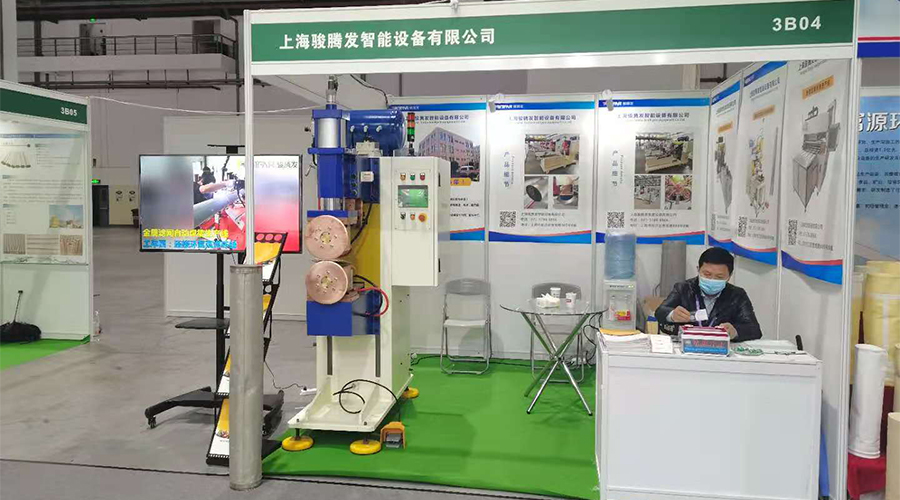 上海麻豆91视频网站公司參加濾網濾芯行業展會與眾多行業人士交流溝通